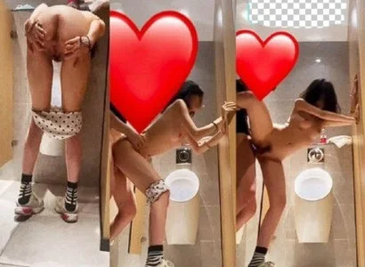 Chúng tôi lôi em người yêu vào WC vụng trộm